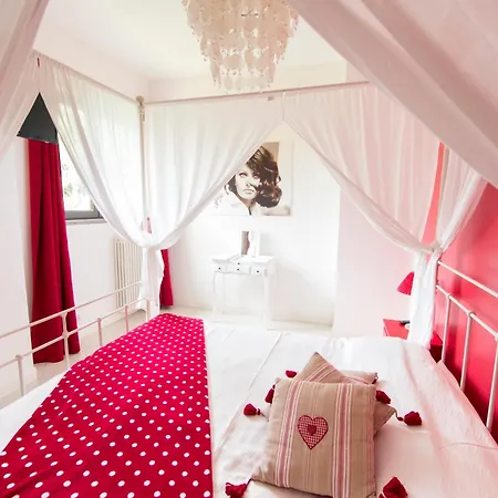 Alojamento de Acomodação e Pequeno-almoço The Divine Verbania